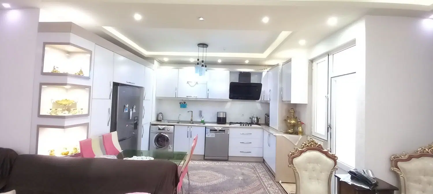 آپارتمان ۱۰۵ متری_ ۲ خواب _تک واحدی دروازه مشکین