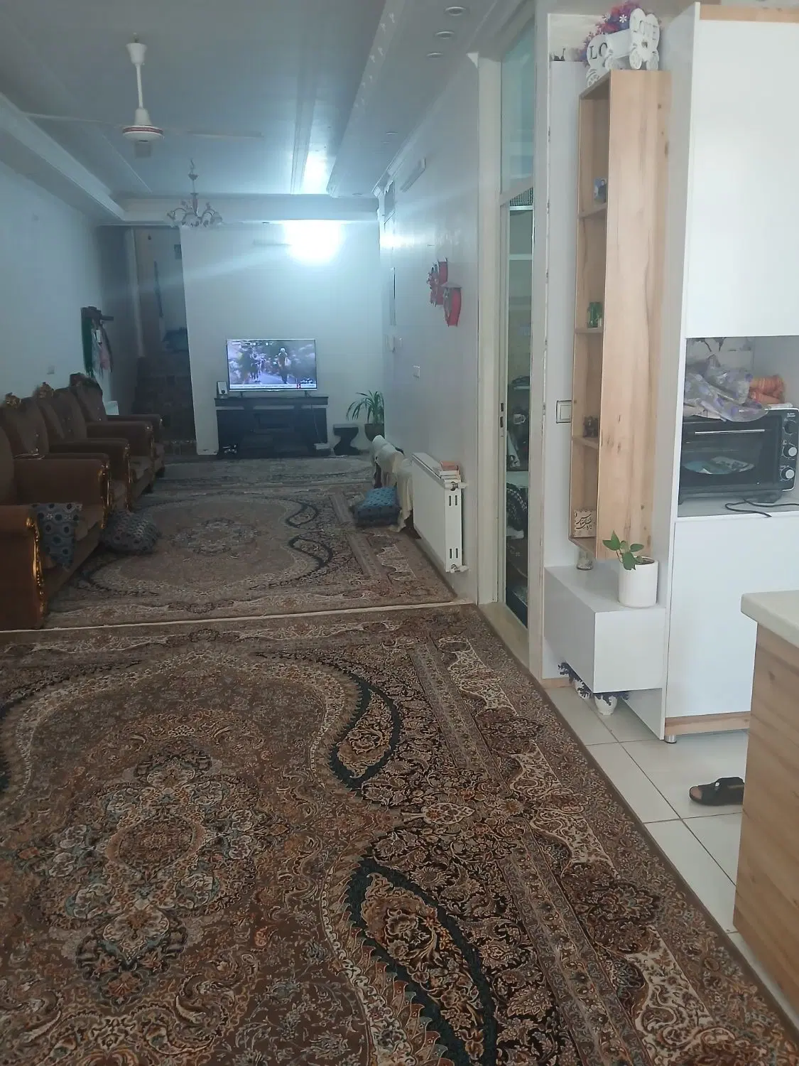 فروش یک باب منزل مسکونی  شهرک بهاران