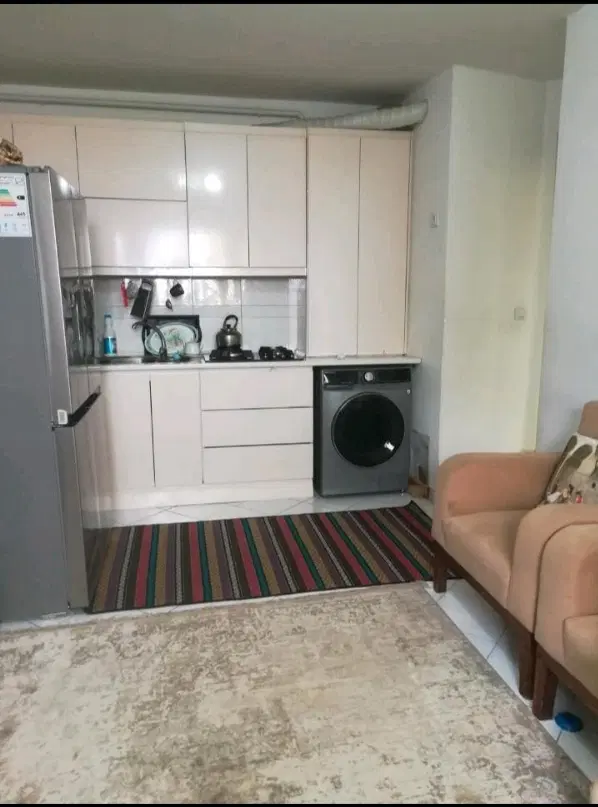 فروش سند۴۰متر فلکه گاز طبقه ۳ تک خواب بلوار لاکان