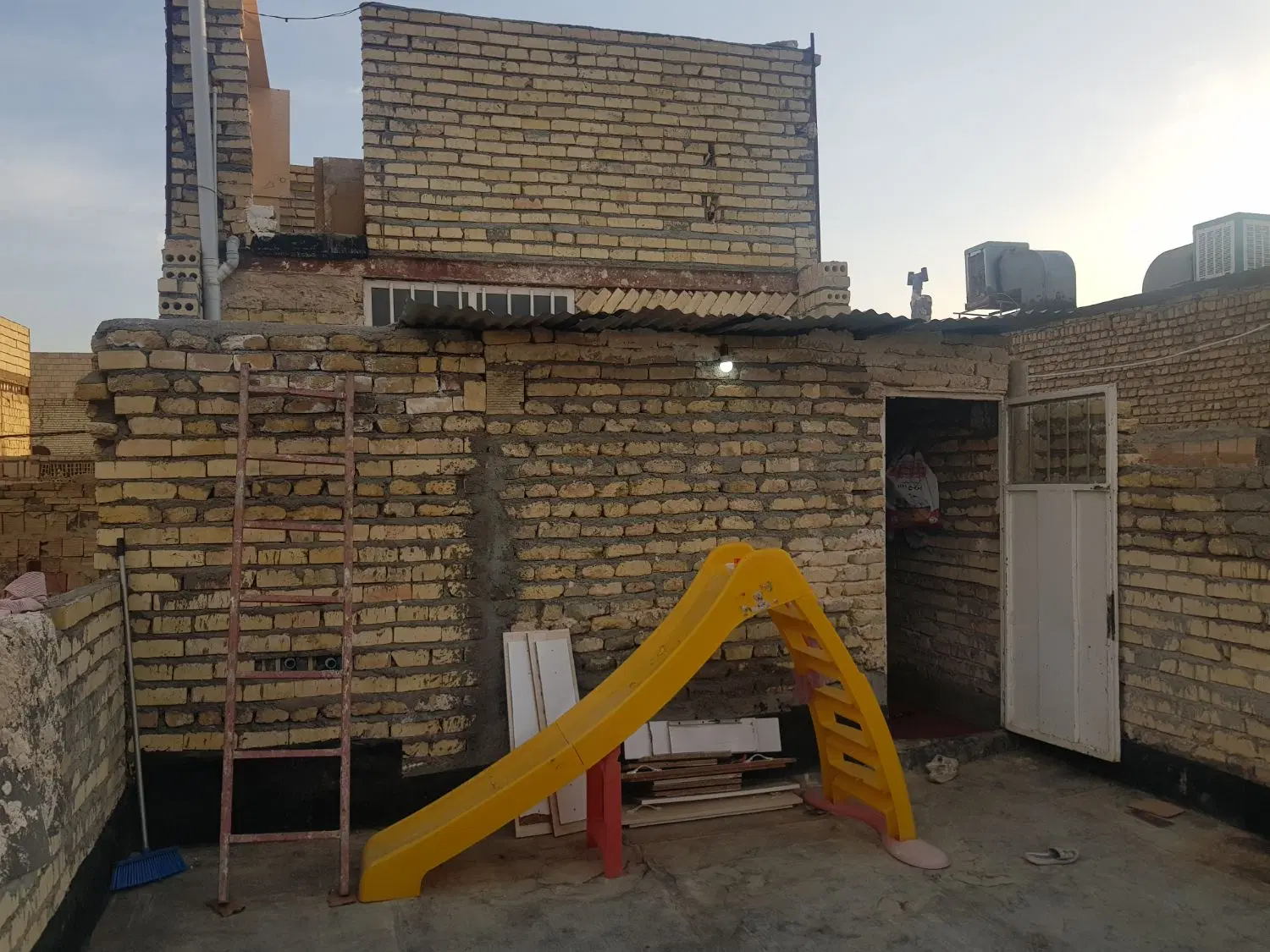 خونه دوبلکس دربست خواجه ربیع اخرمهرمادرزیرکن