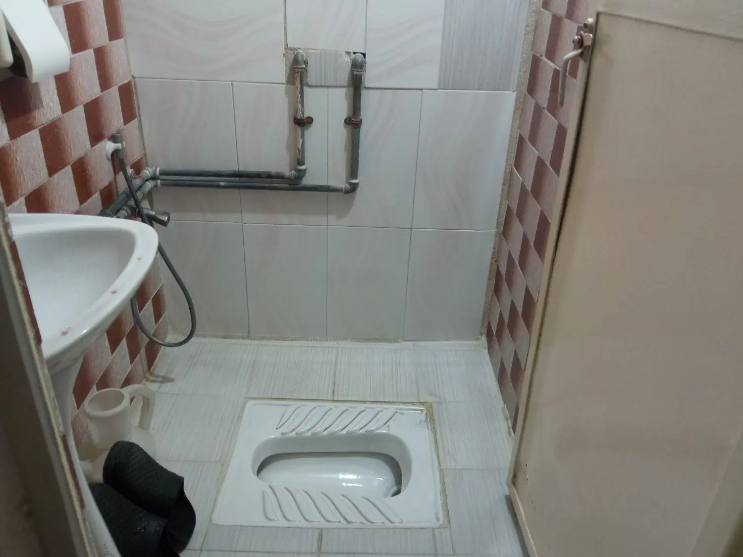 خانه دوطبقه اجاره داده می شود