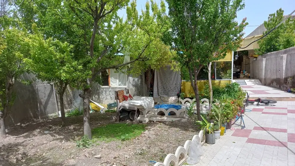 کارگاه وانباری با خونه ویلایی