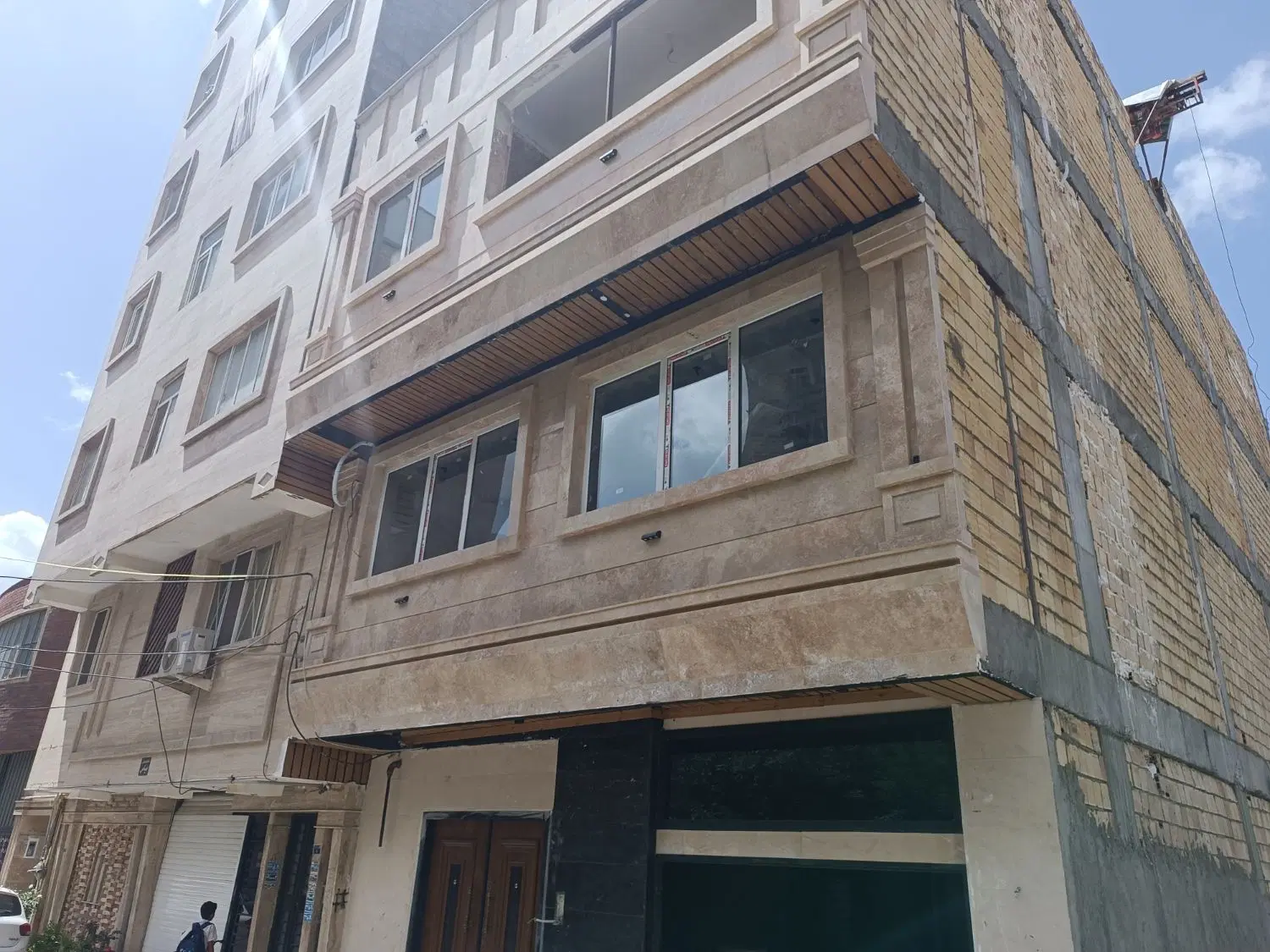 سوئیت نوساز خام بام گوهردشت داخل یاسها