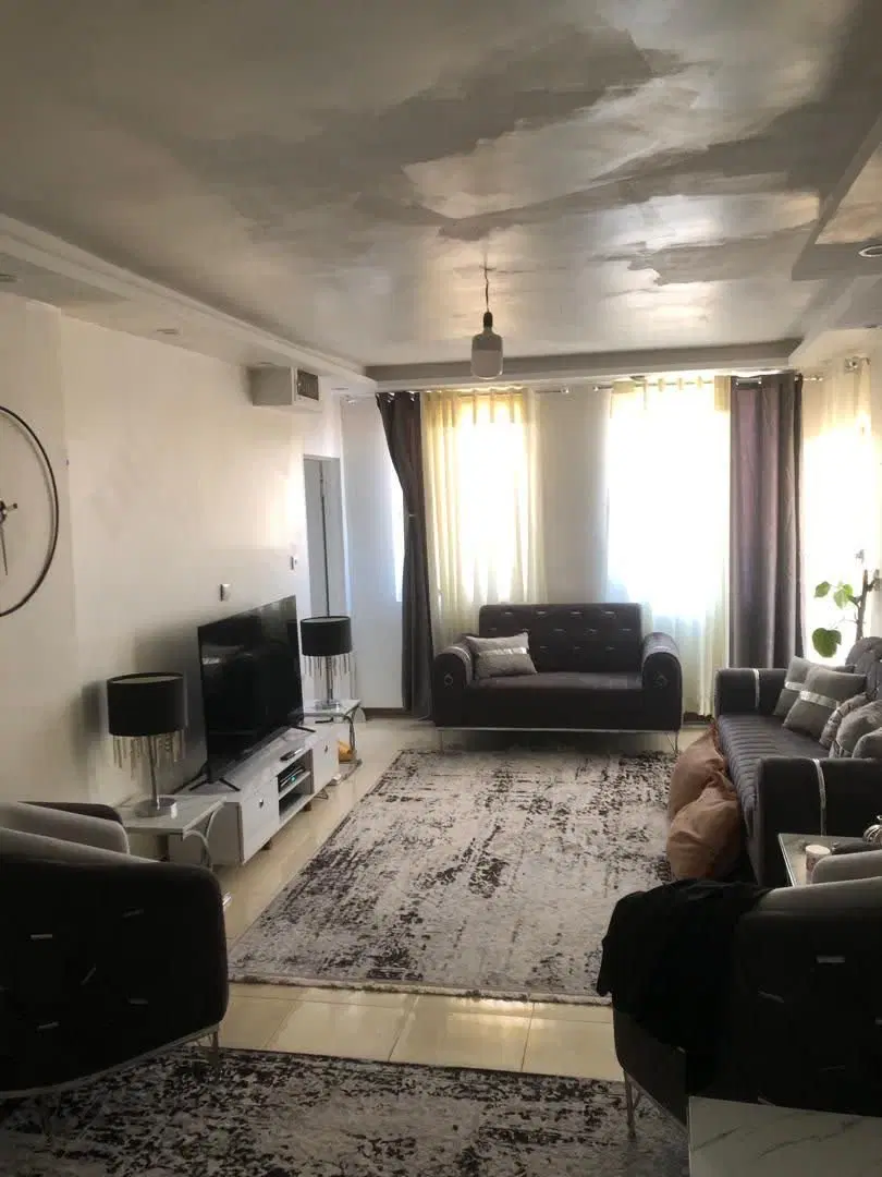 ۸۶ متر دوخوابه بنیاد مدرس جنوبی نبش خیابان ۲۴ متری