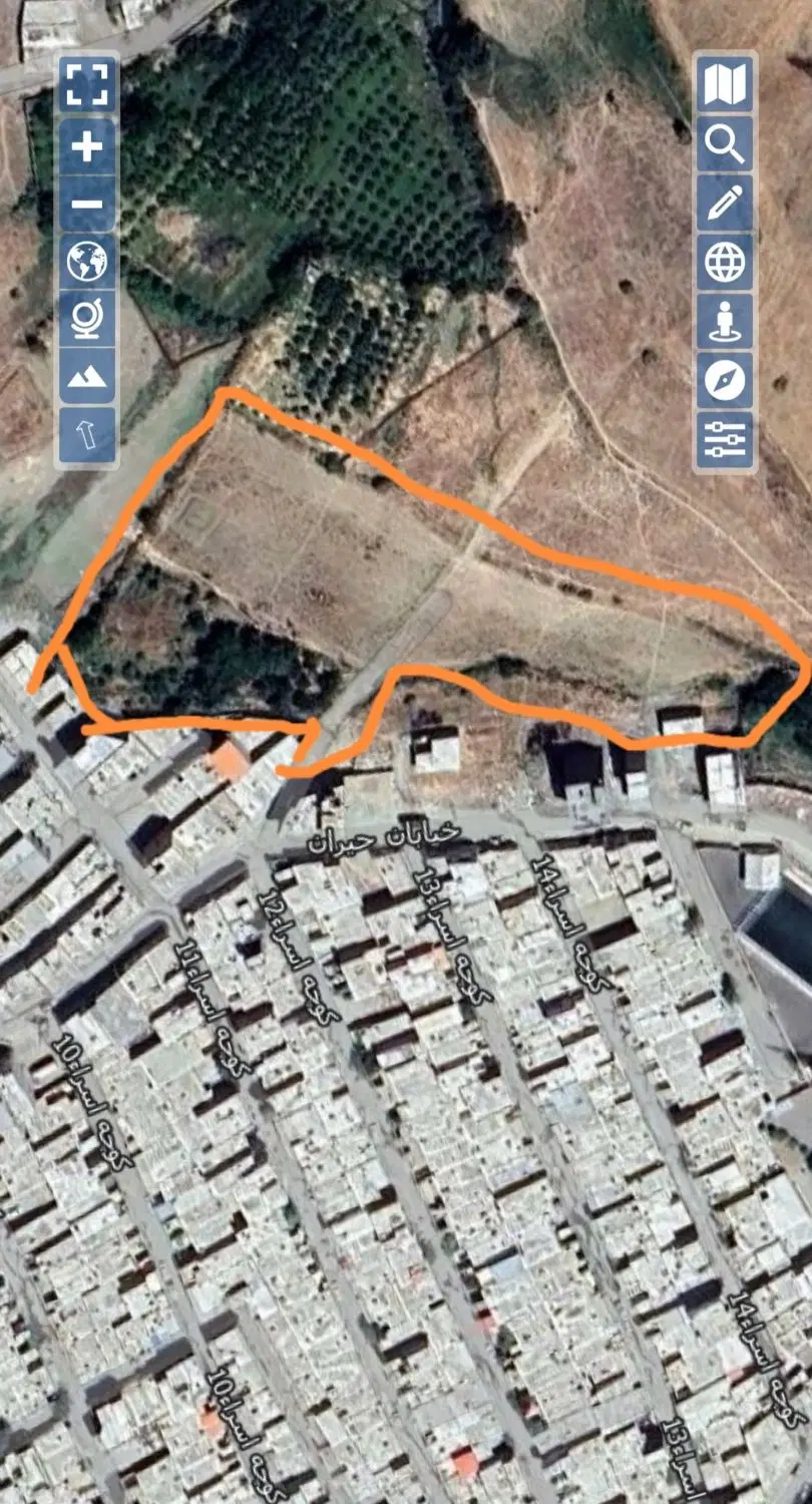 زمین نایسر خیابان دکل