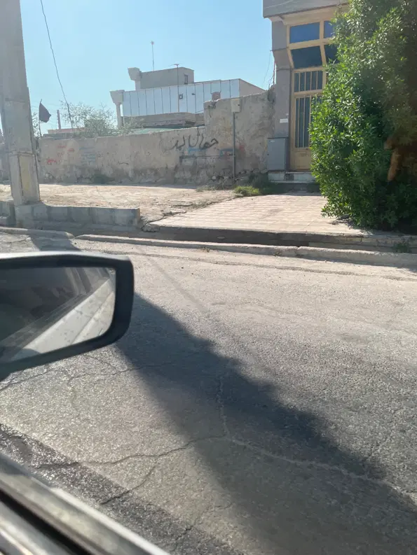زمین موقعیت عالی