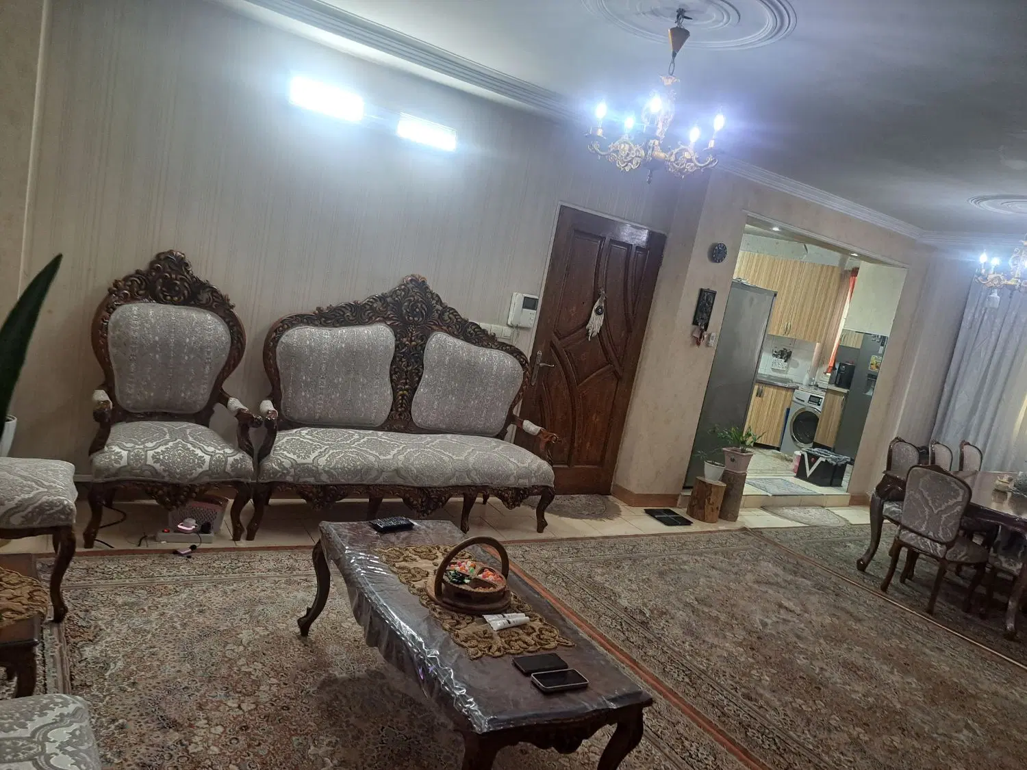 آپارتمان ۸۰متری دو نبش تکواحدی