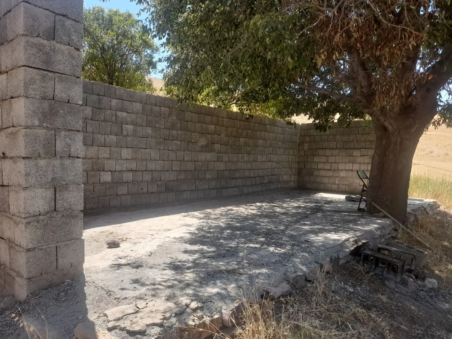 باغ ۱۰۰۰۰ متری
