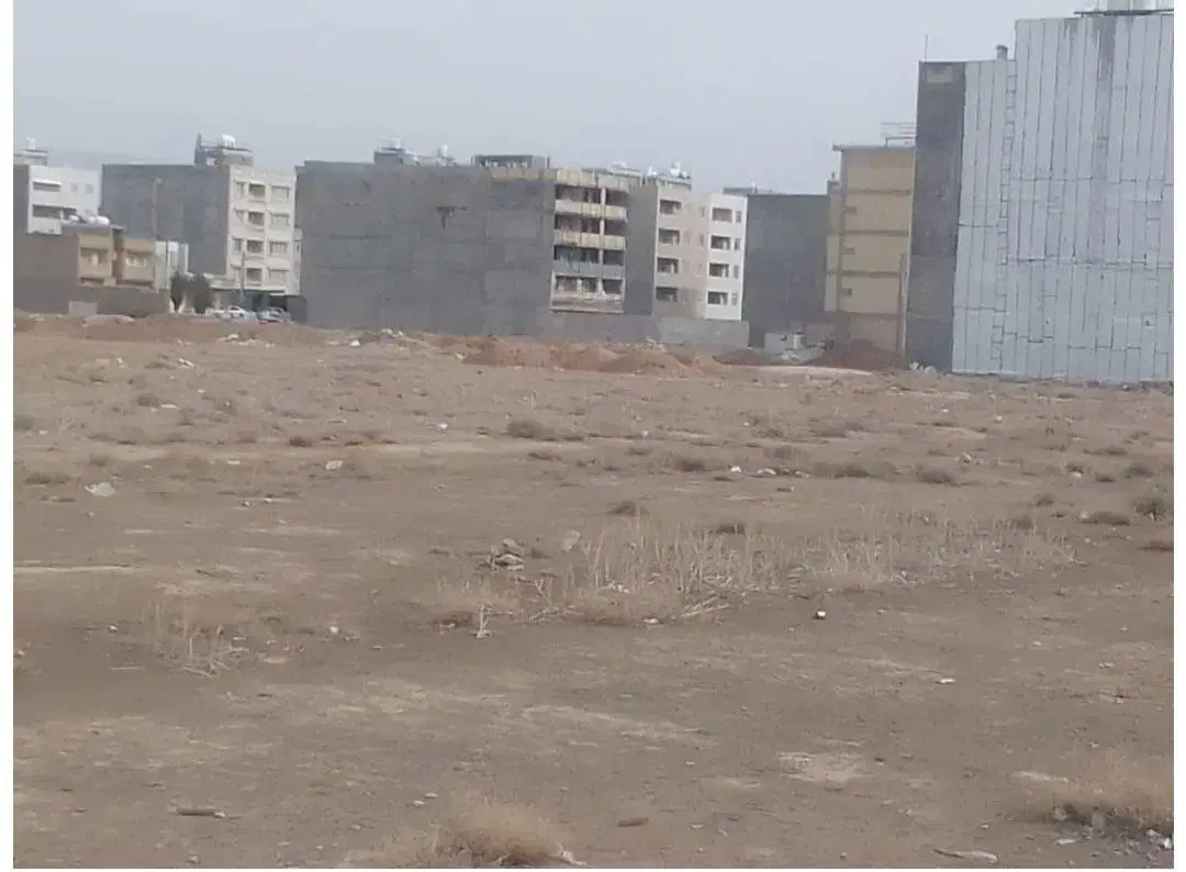 زمین فروشی