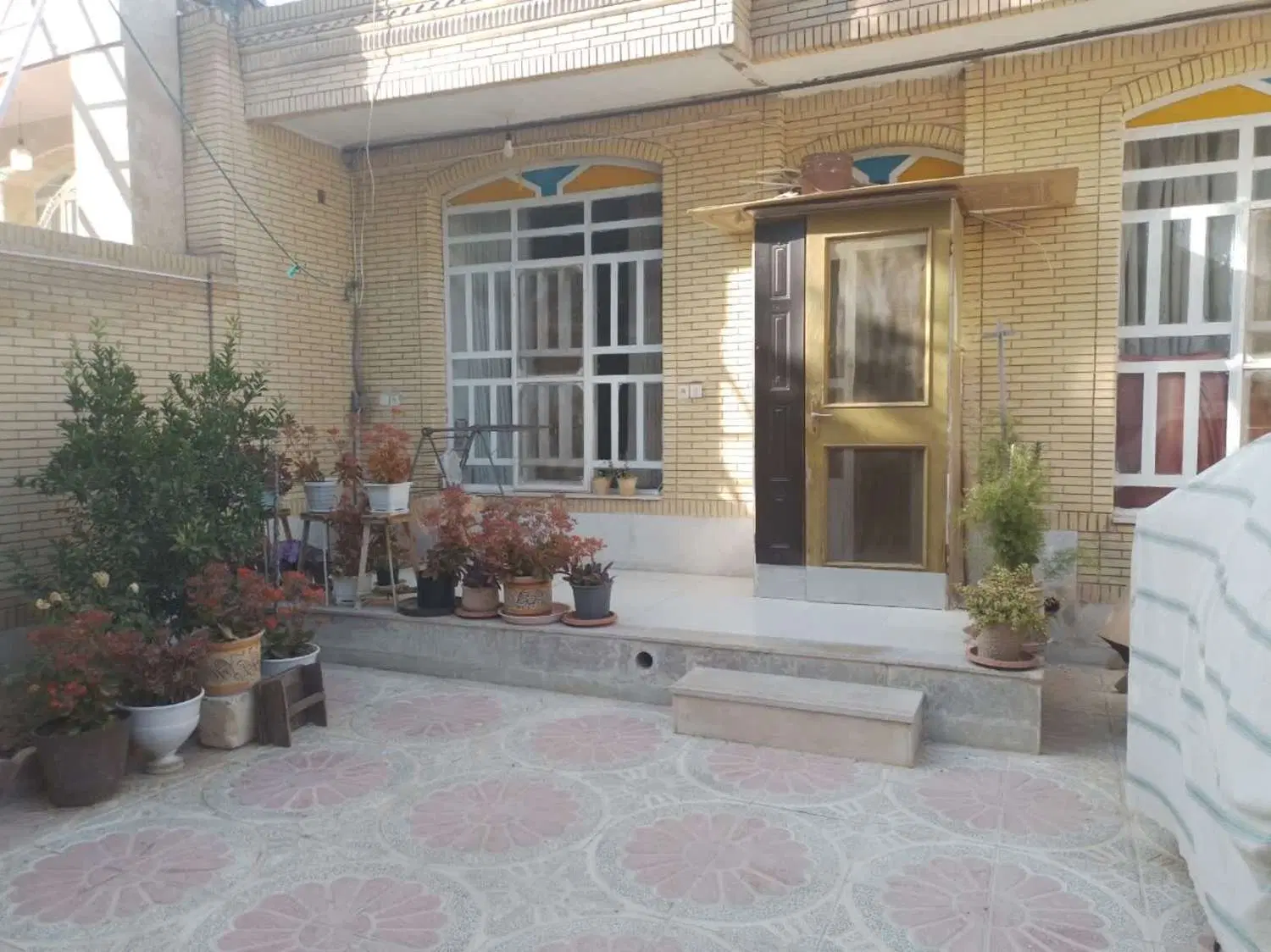 فروش منزل ویلایی ۳ خوابه بازسازی شده