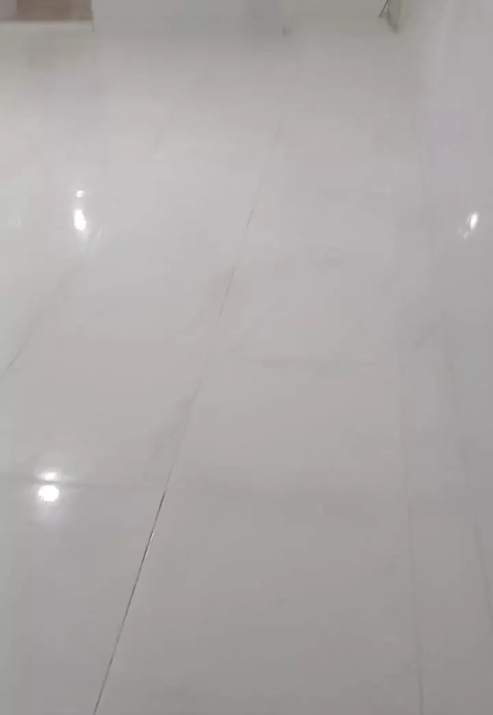 منزل سرعقب۷۵متری طبقه همکف