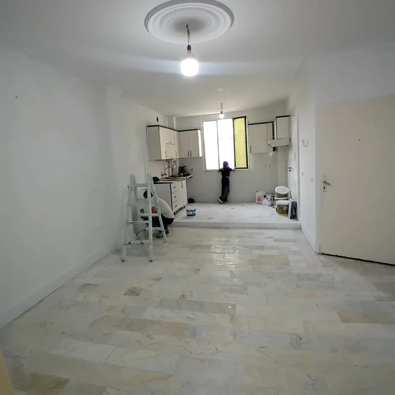 48متر پارکینگ دار خ ذربافیان