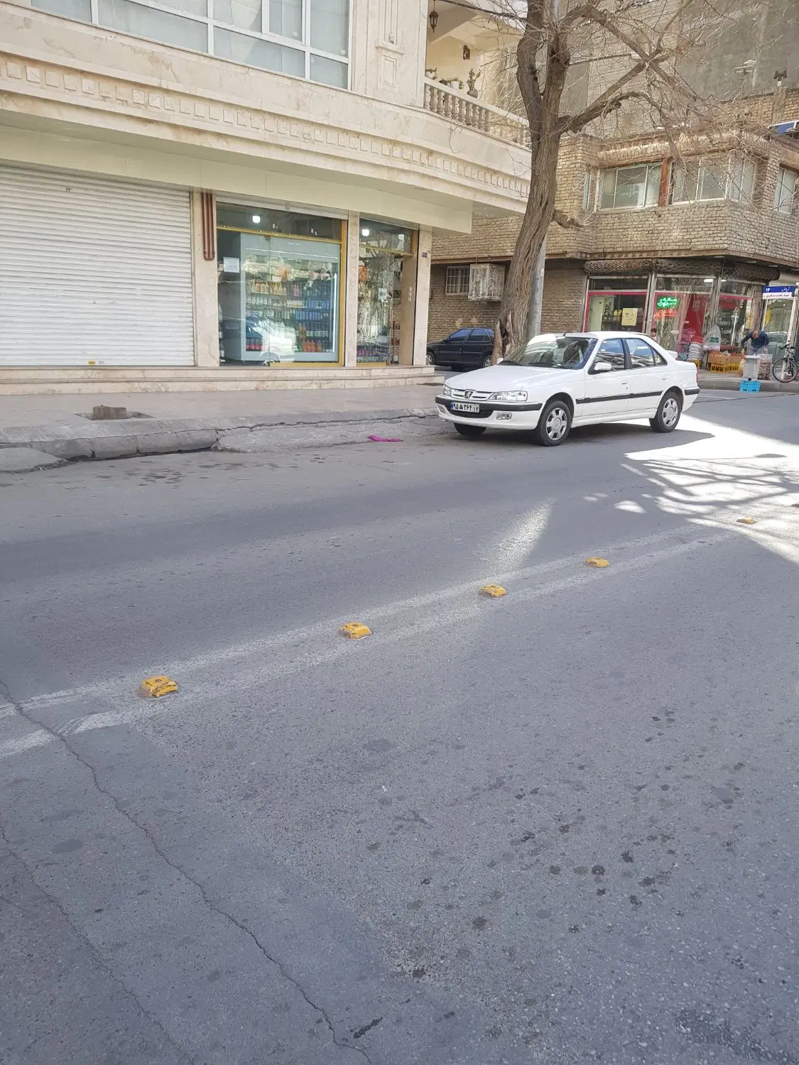 آپارتمان تک واحدی  بخام