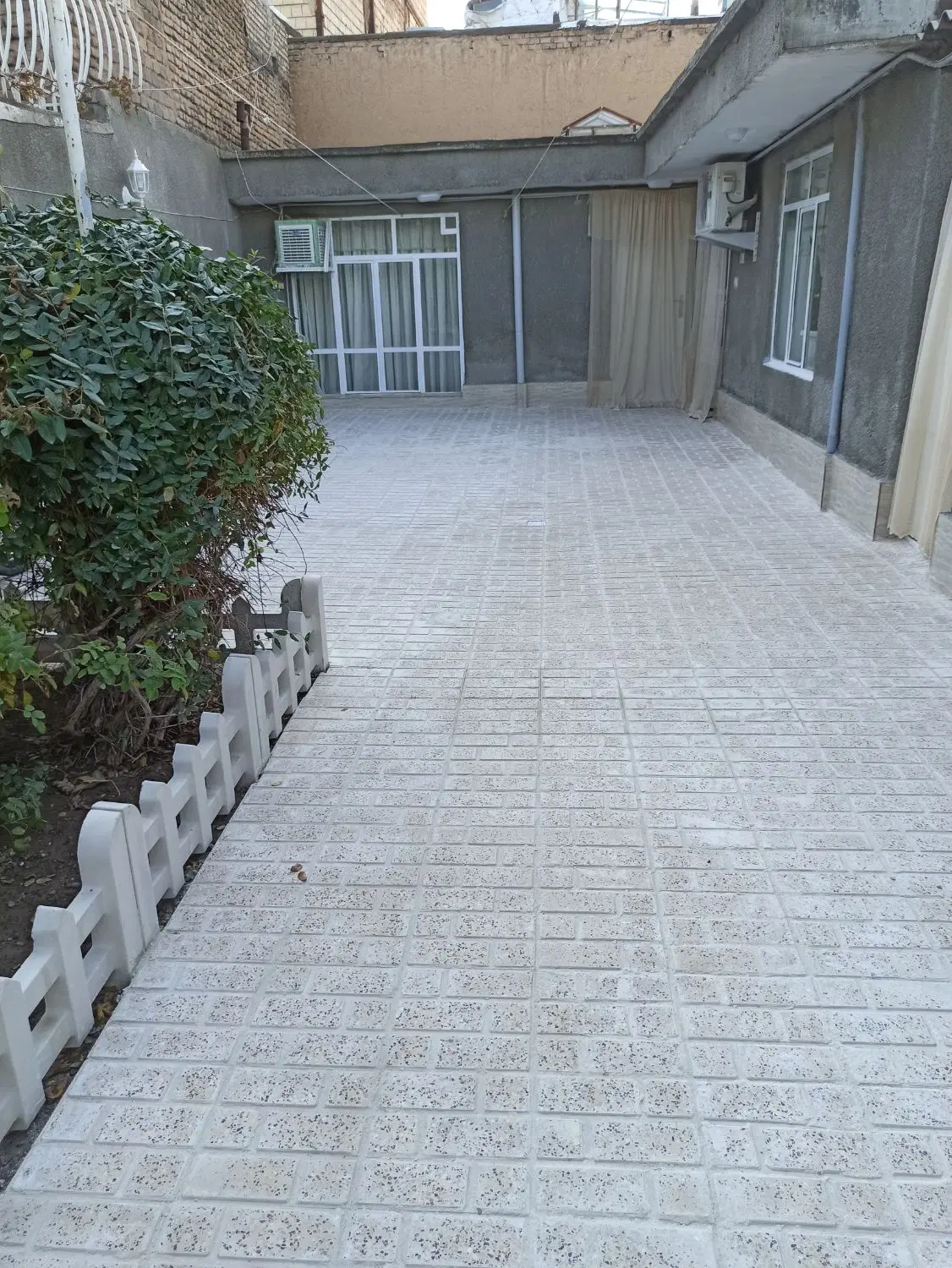 خانه کلنگی ۱۷۵متر حاشیه ۱۱متر سیدی ابتدای اصلانی