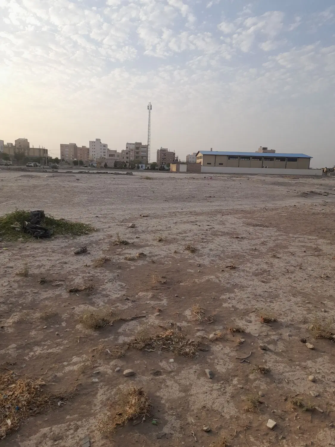 زمین‌۱۶هزار‌متر‌با‌کاربری‌صنعتی