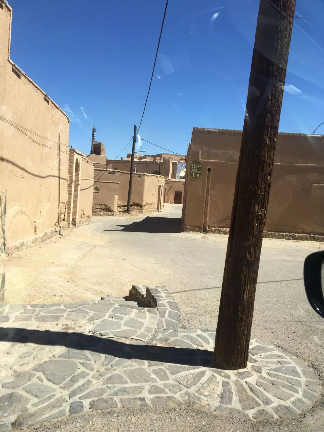 فروش یک قطعه زمین 300 قصبی بر بلوار شرف آباد.