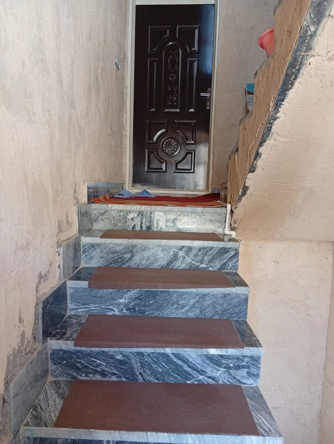 طبقه بالا مسکونی دره گرم