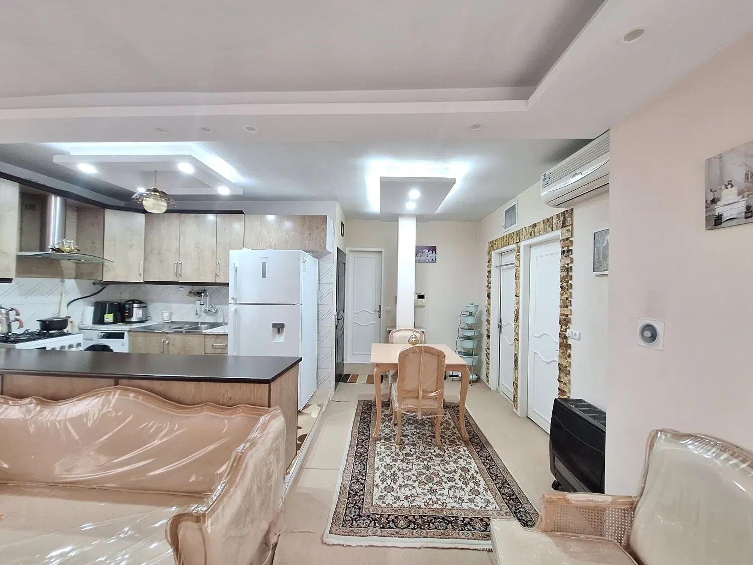آپارتمان ۶۰ متری دو خواب بازسازی شده
