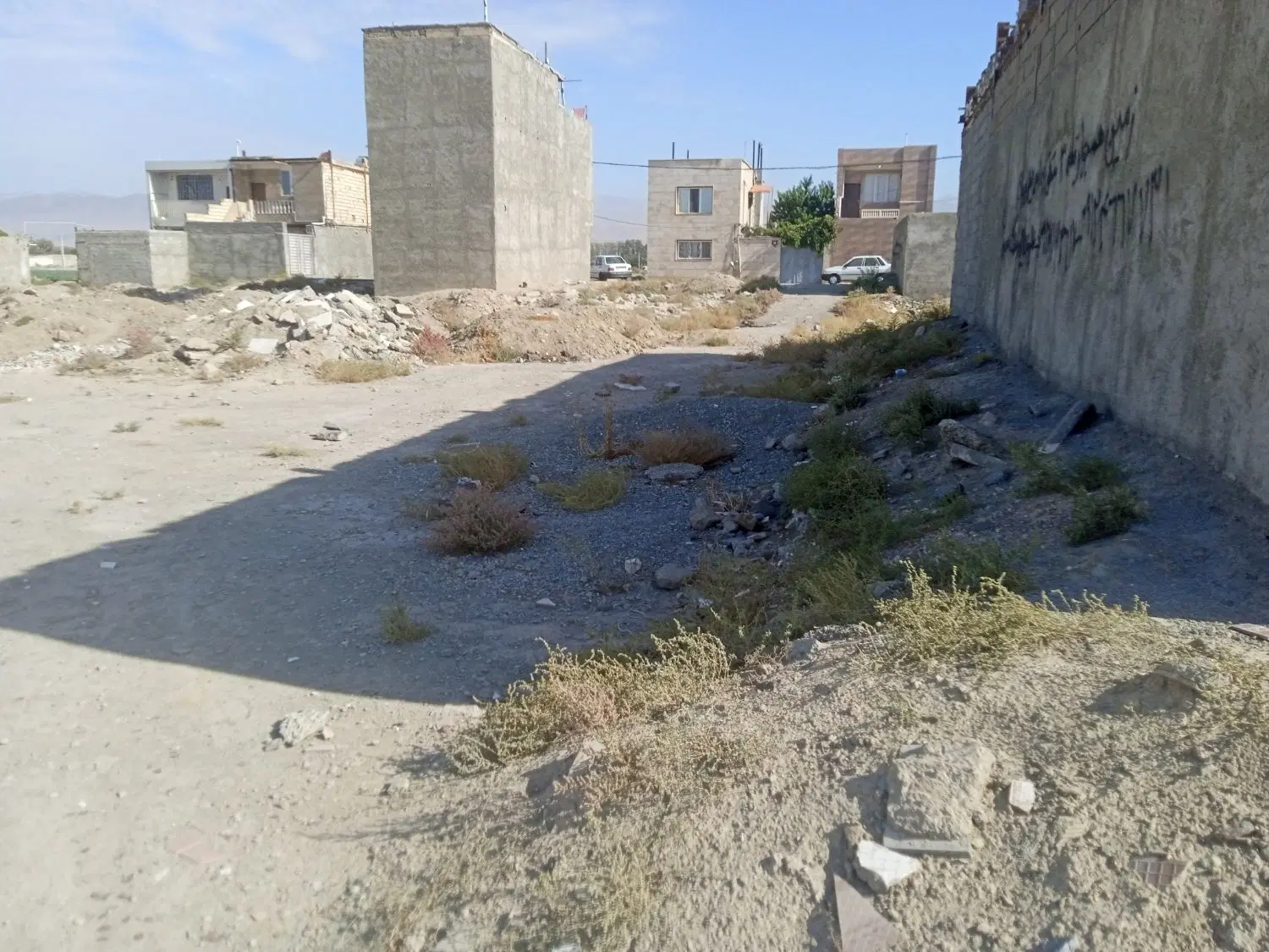 یک قطعه زمین به متراژ85متر