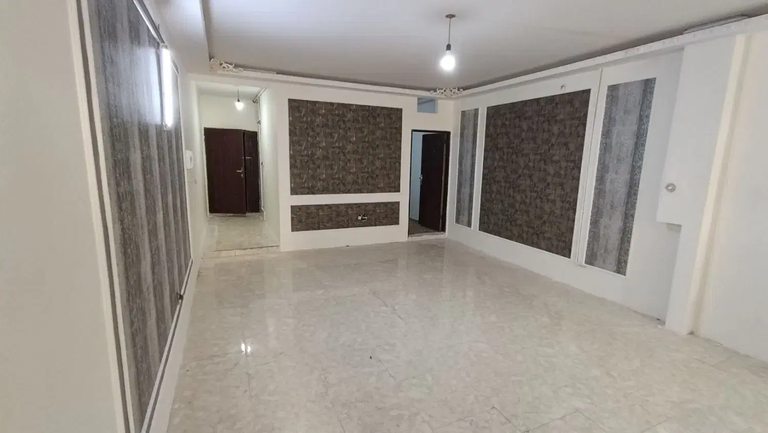 75 متری دو خواب پارکینگ دار