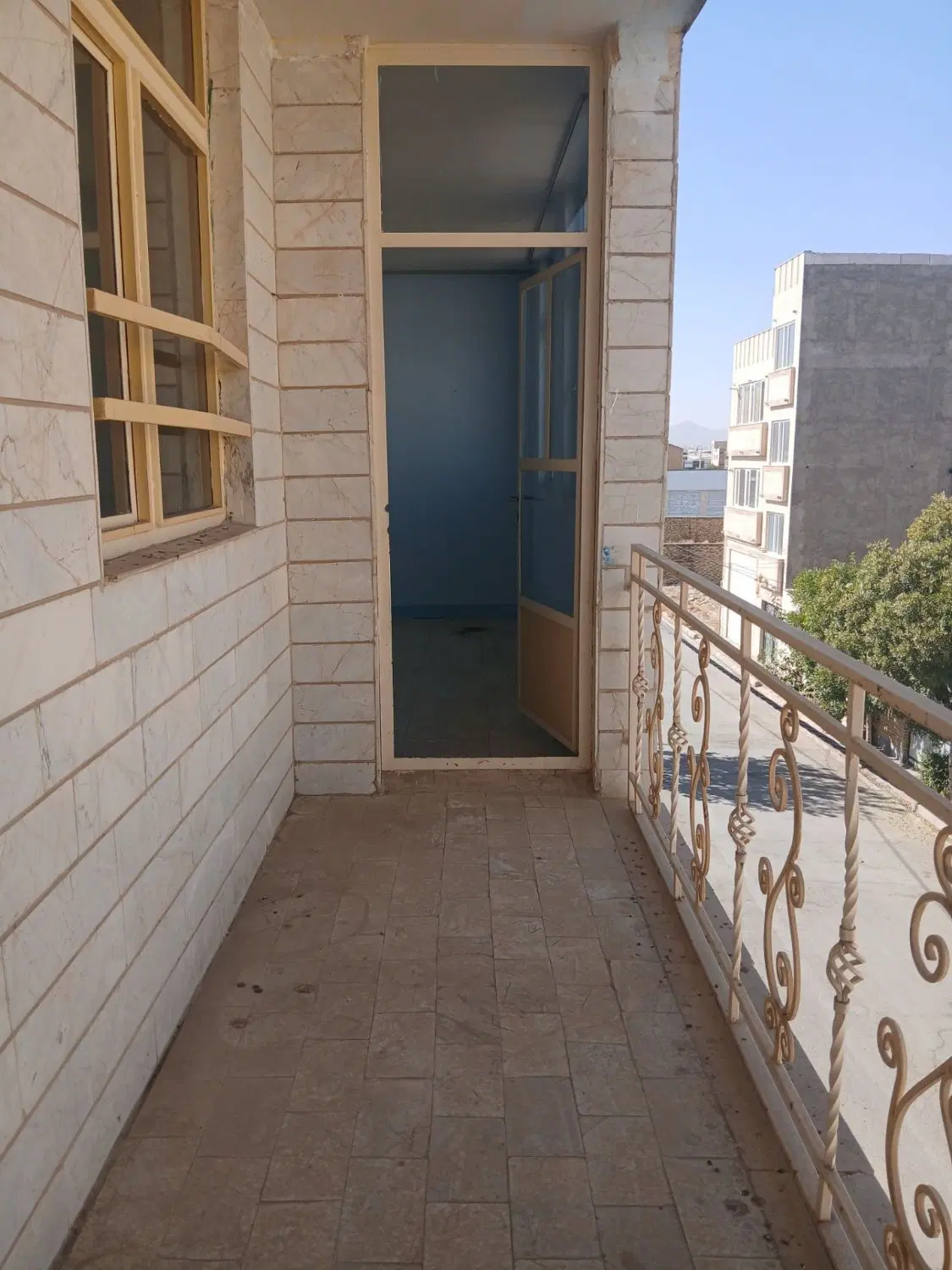 فروش آپارتمان حاجی آباد