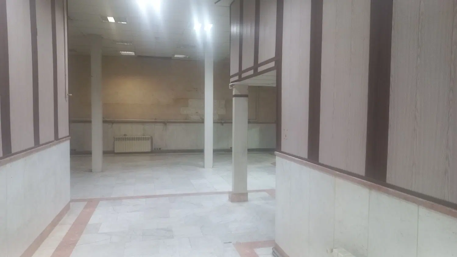 مغازه ۱۰۴ متر حاشیه خیابان امام رضا
