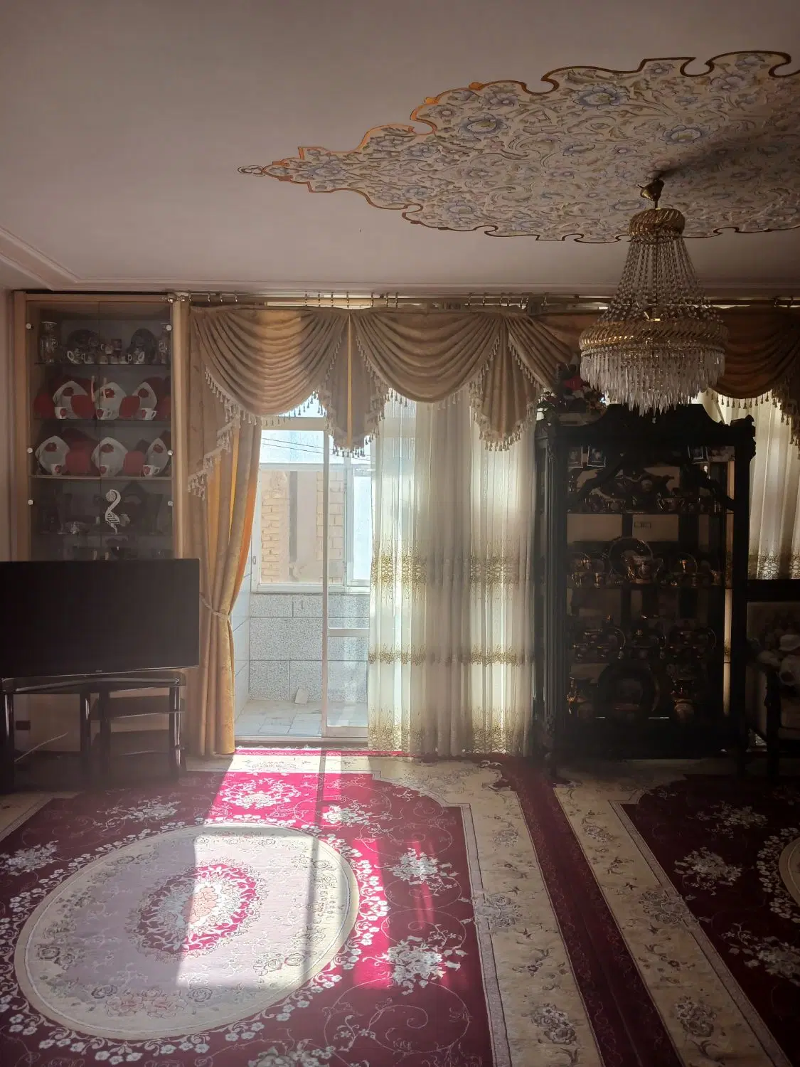 خانه ویلایی دو طبقه