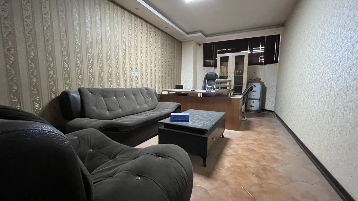 اتاق اداری مبله شیک_پارکینگ_آمادگاه جنب هتل عباسی