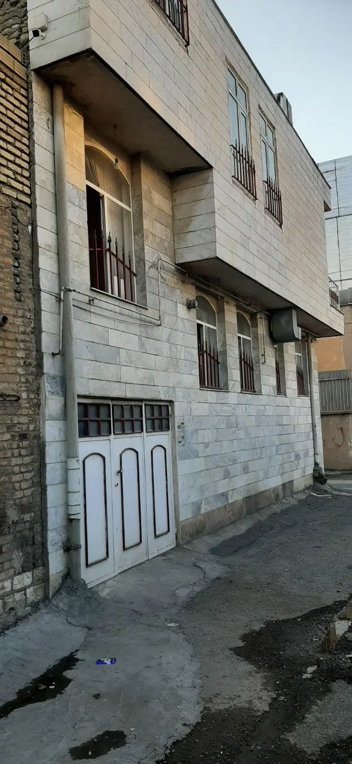 ویلایی دوبر 73 متری دو طبقه،  پمپ گازوئیل