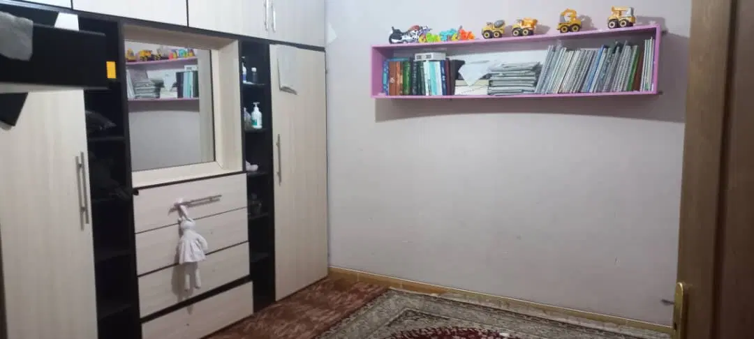 رهن و اجاره آپارتمان بالای ویلایی
