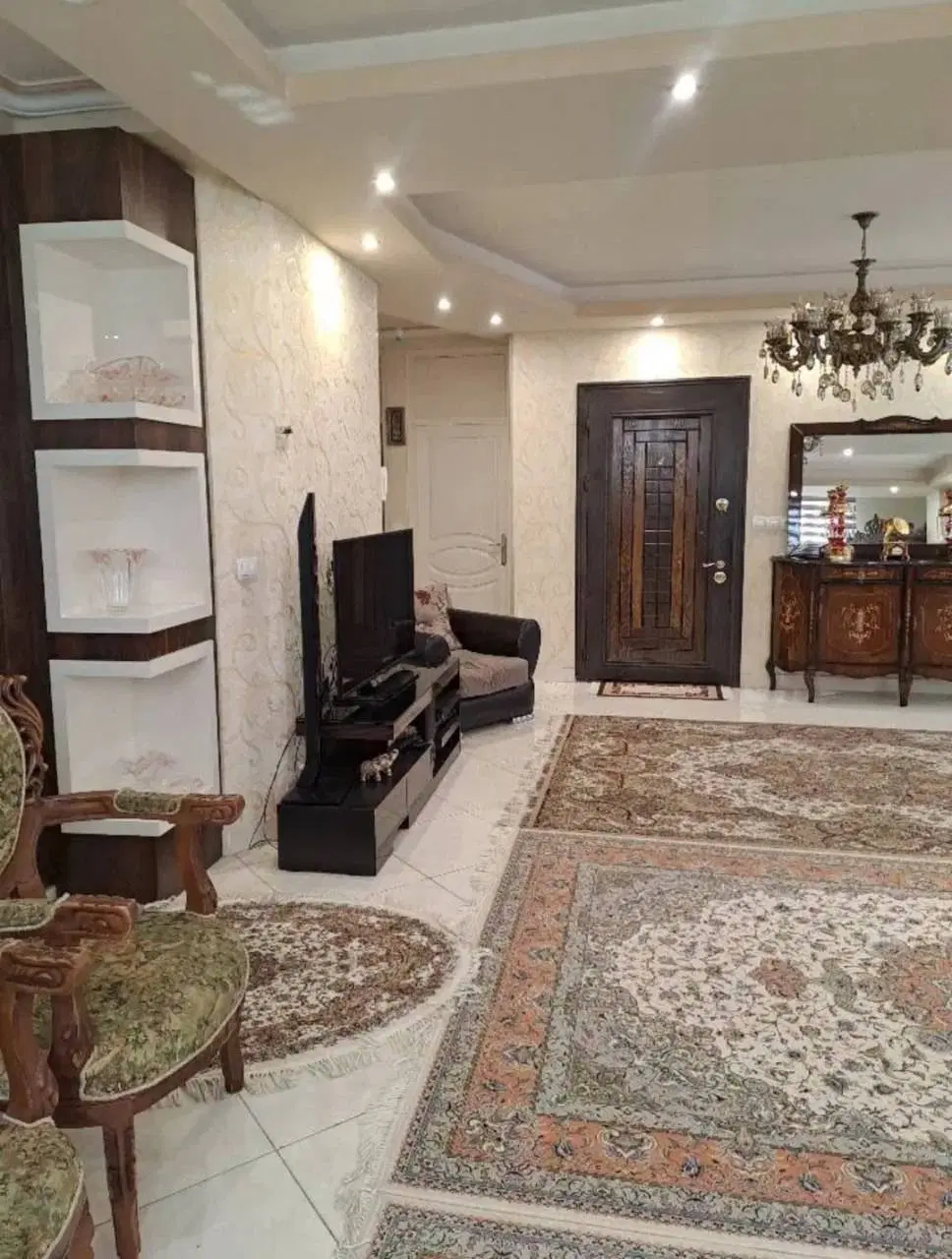 واحد مسکونی ولیعصر ۲ دهخدا
