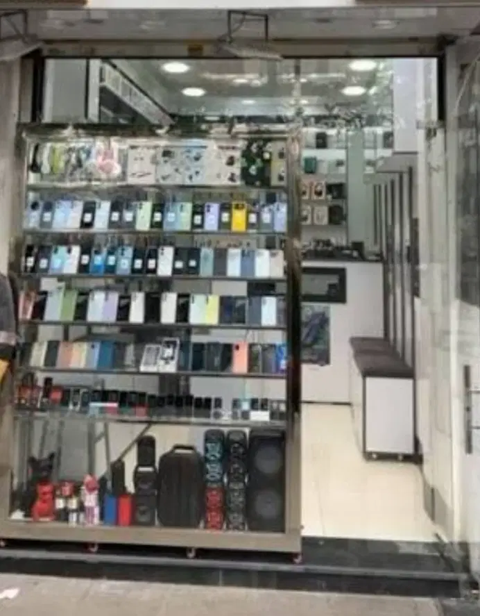 مغازه در خیابان میعادشمالی