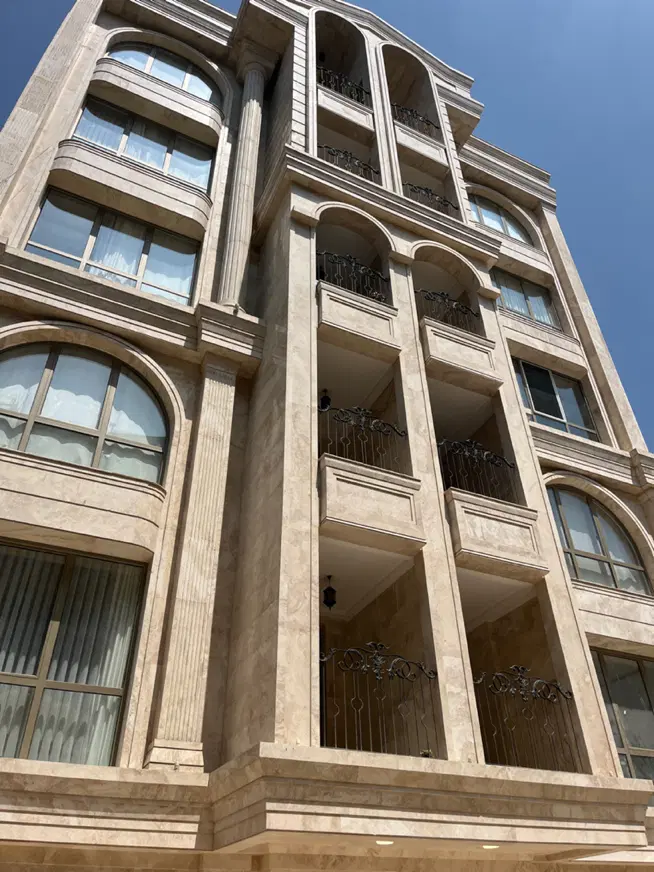 اپارتمان ۱۶۵ متری صفر _ خزائی