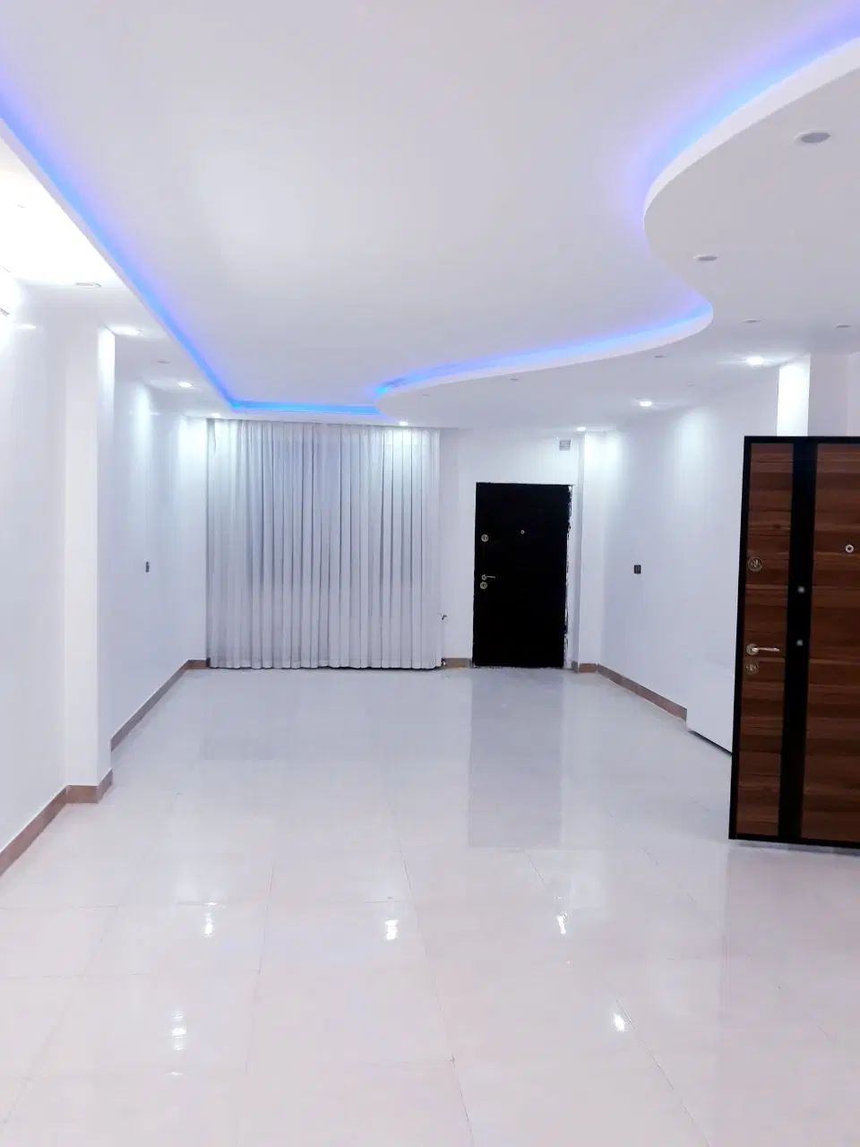 اجاره یک طبق از دو طبق،دو خواب،۲۲ بهمن