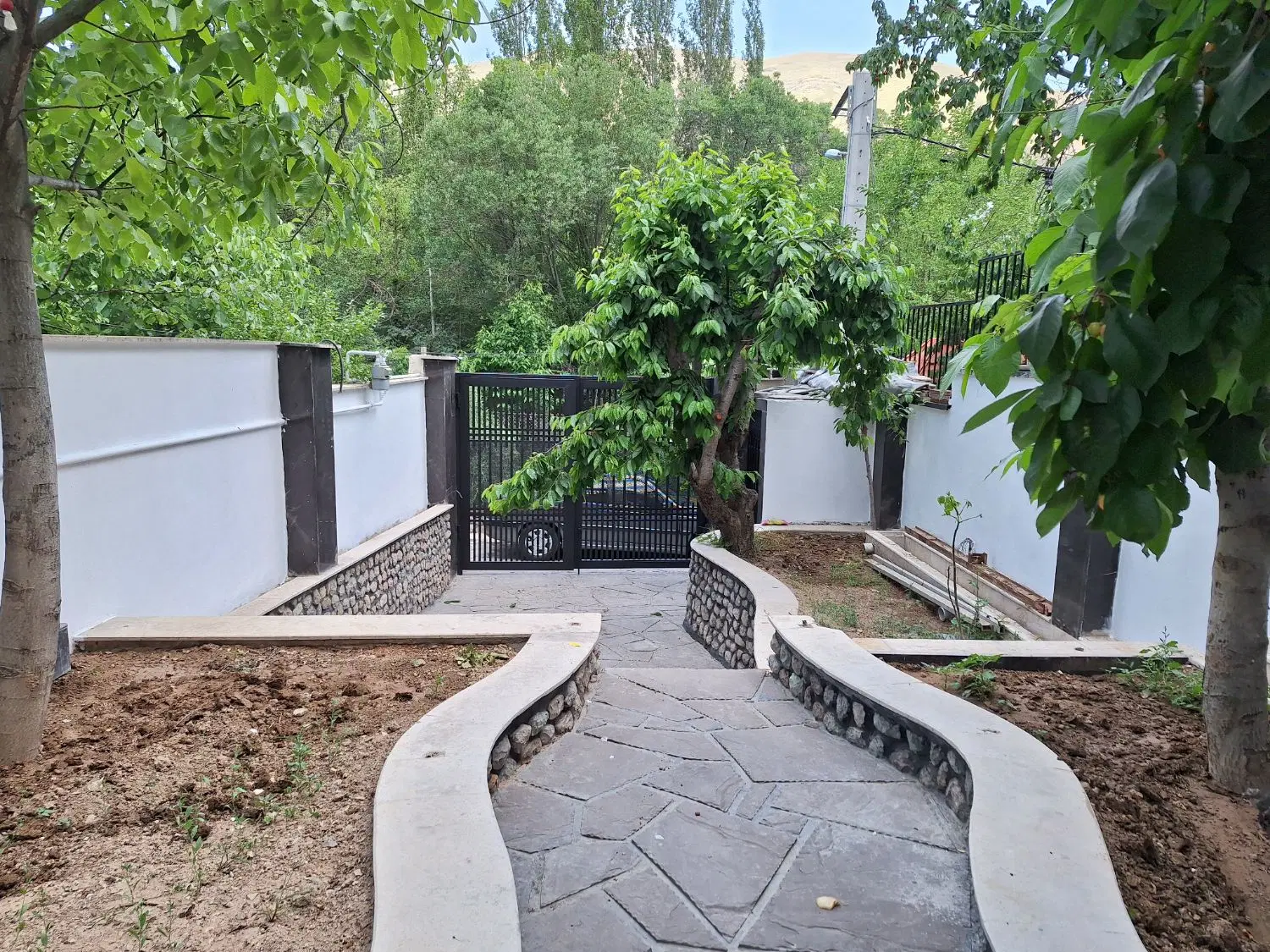 باغچه ویلا در لواسان بزرگ