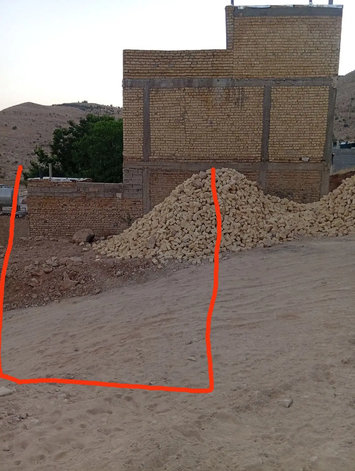 زمین سعدی برآفتاب