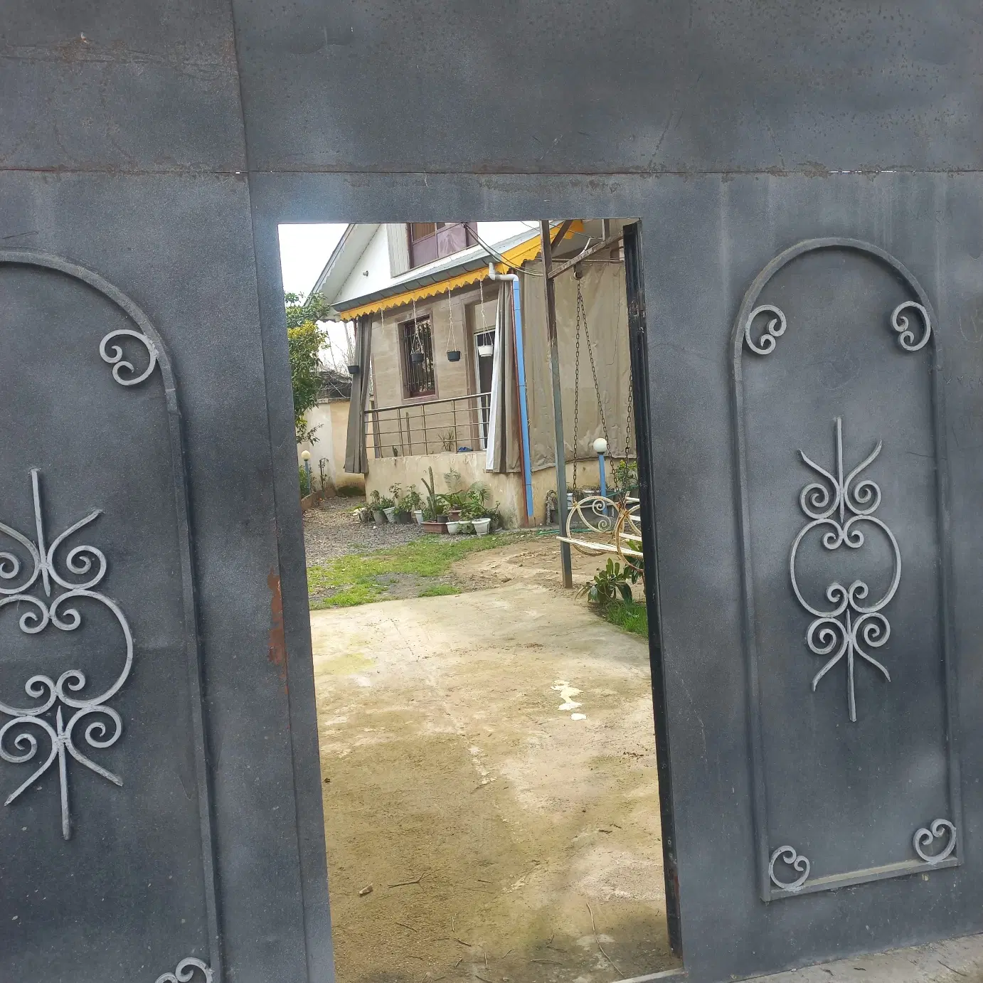خانه ویلا باغ در جمعه بازار  اجاره روزانه
