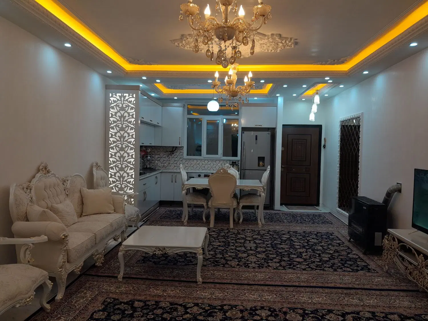 خانه ویلایی دوطبقه