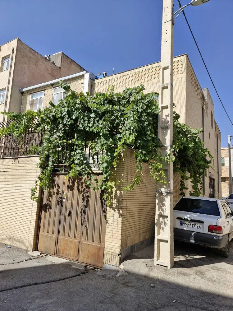 فروش ساختمان ۳طبقه ۳بر واقع در نورالشهدا