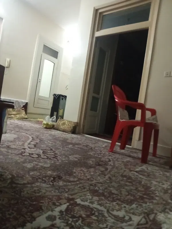 نیاز مند همخونه خانم