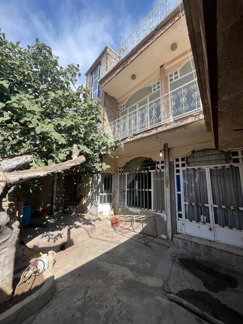 خانه حیاط دار  دونبش