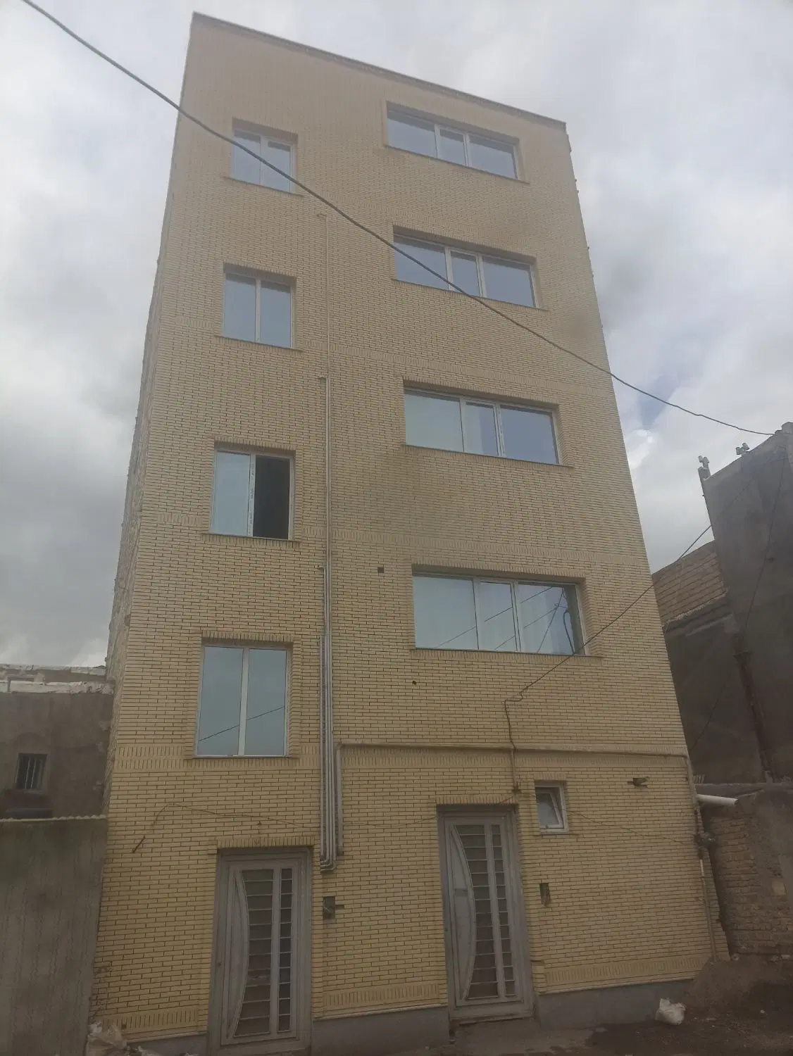 آپارتمان مسکونی
