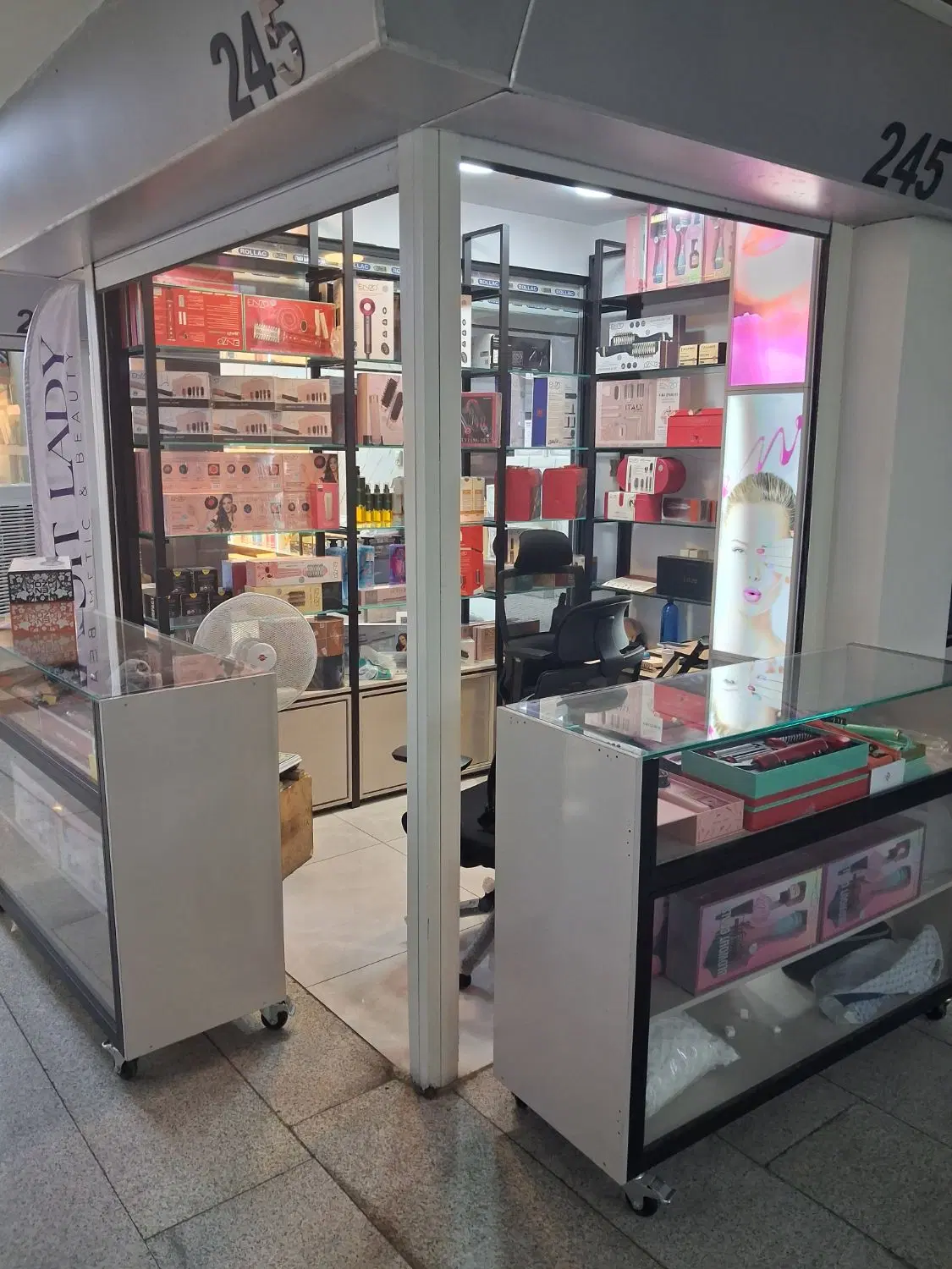 اجاره مغازه صنف آرایشی پزشکی خیابان جمهوری