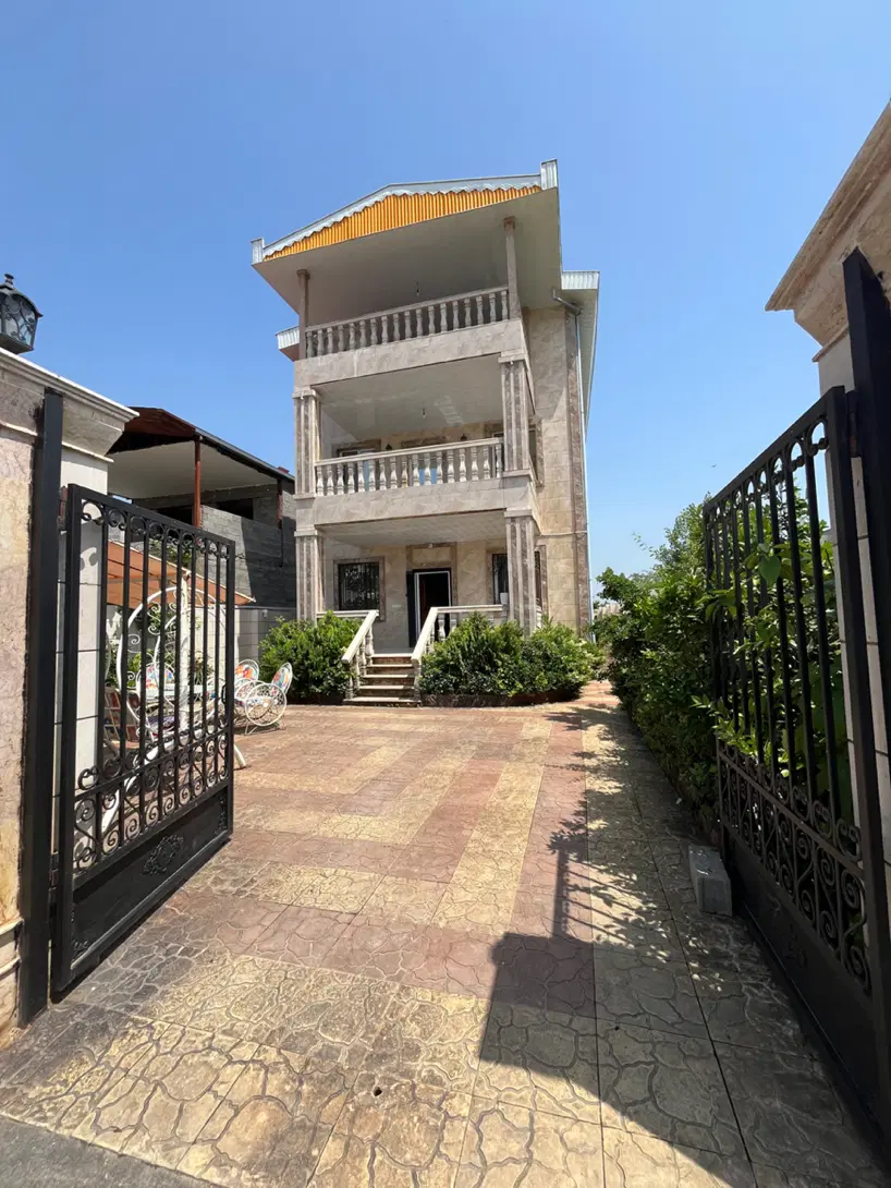 ویلا نوساز تریبلکس ۳۰۰متر بنا سنددار گیلان فومن
