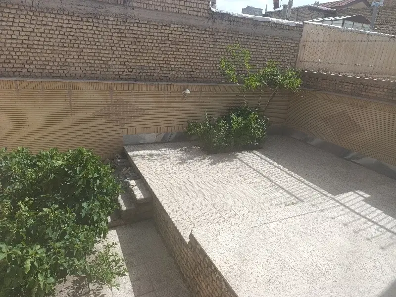 خانه فاز یک شهرک فرهنگیان باغبادران باغبهادران