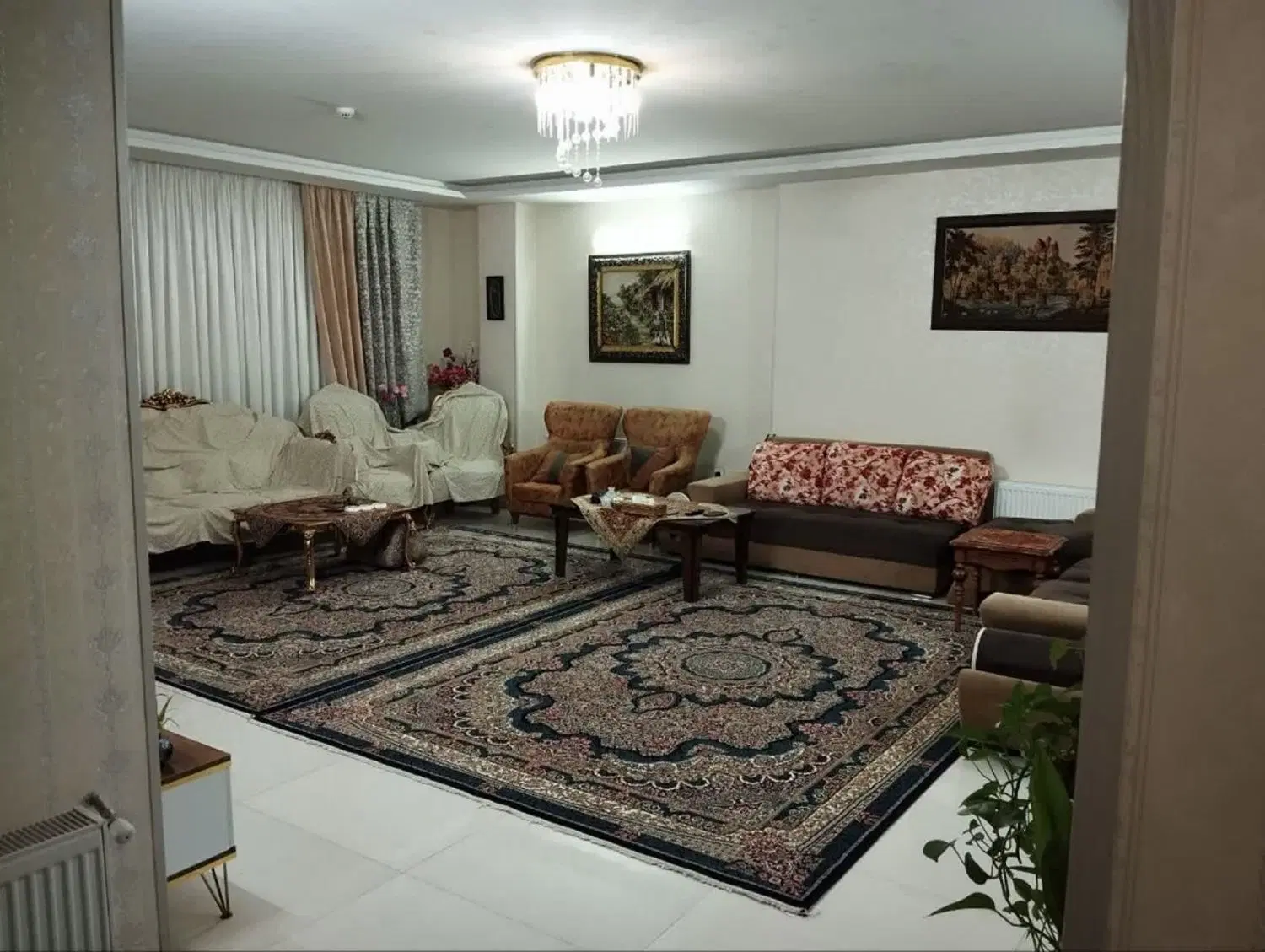 ۱۳۵ متری طبقه ۳ حسابی جنوبی 9