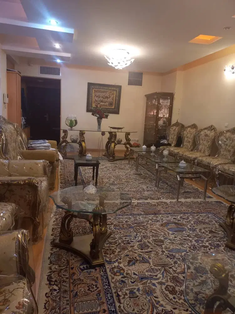 ۱۴۵ متر جنوبی_ بزرگمهر شمالی _ طبقه دوم