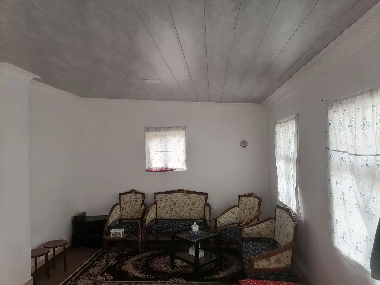 خانه باغ چهار دیواری