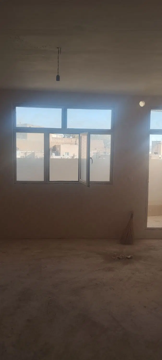 آپارتمان ۸۰متری در کوی درمانگاه ملازینال مالازینال