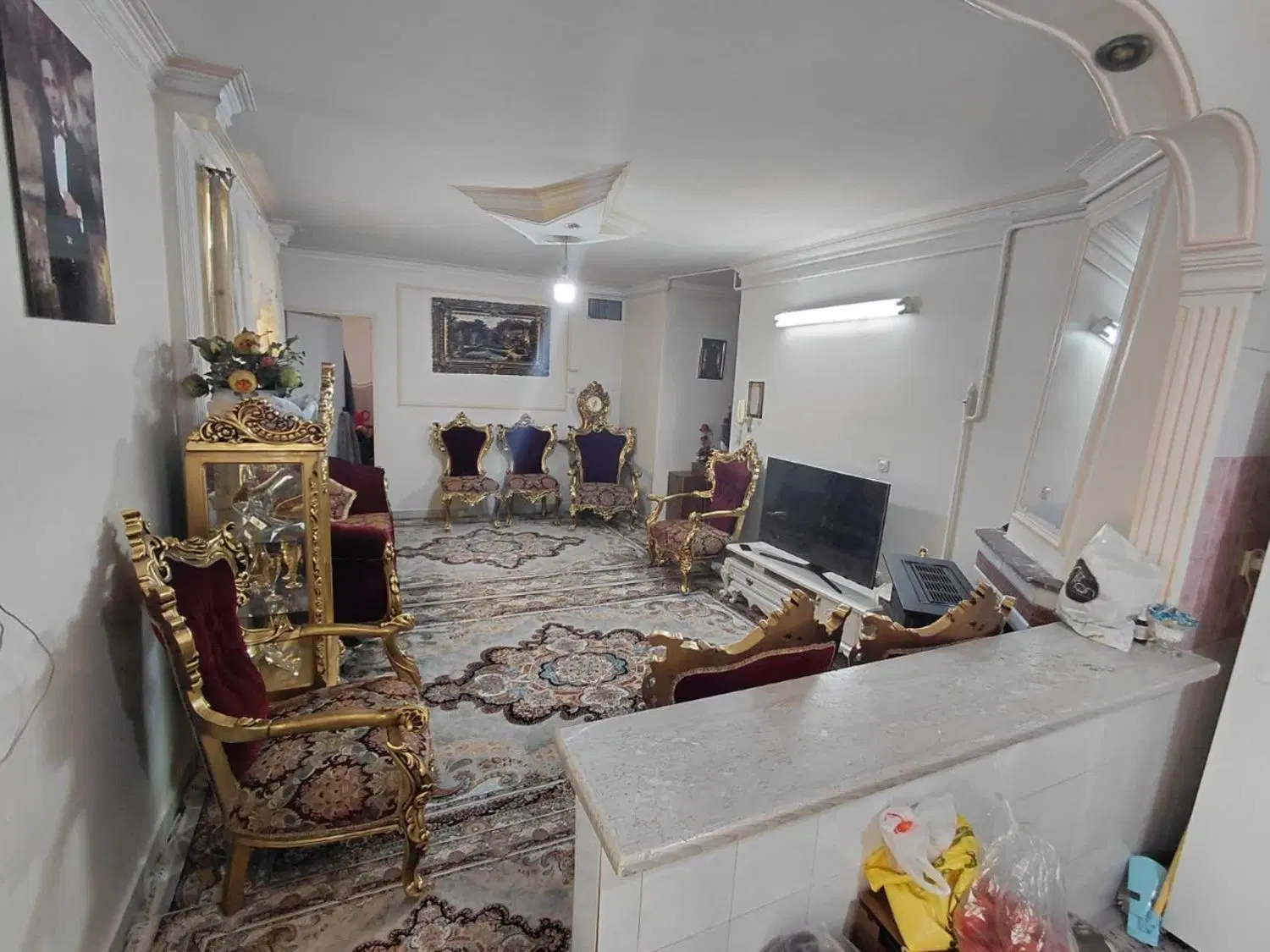 آپارتمان ۵۳ متری خوش نقشه با پارکینگ و انباری